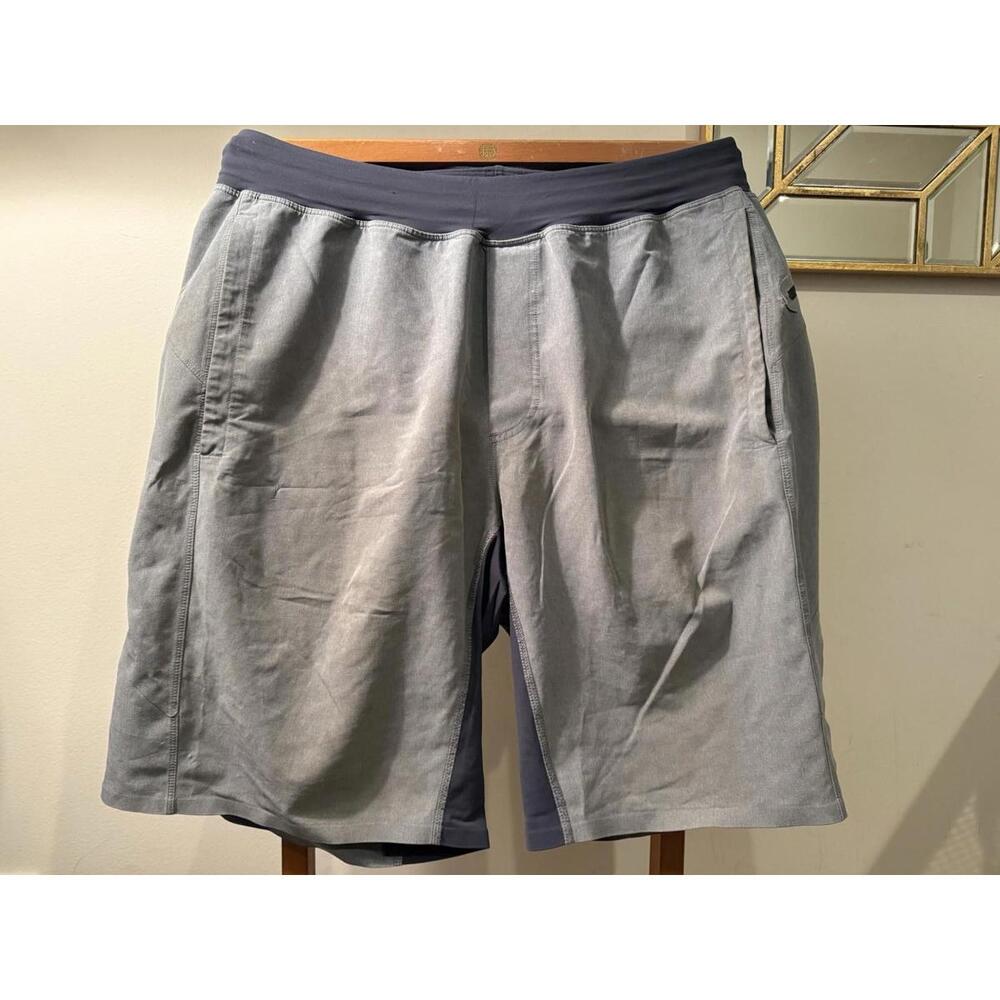 Lululemon Assert Short Deep Coal - Men’s M - Gray